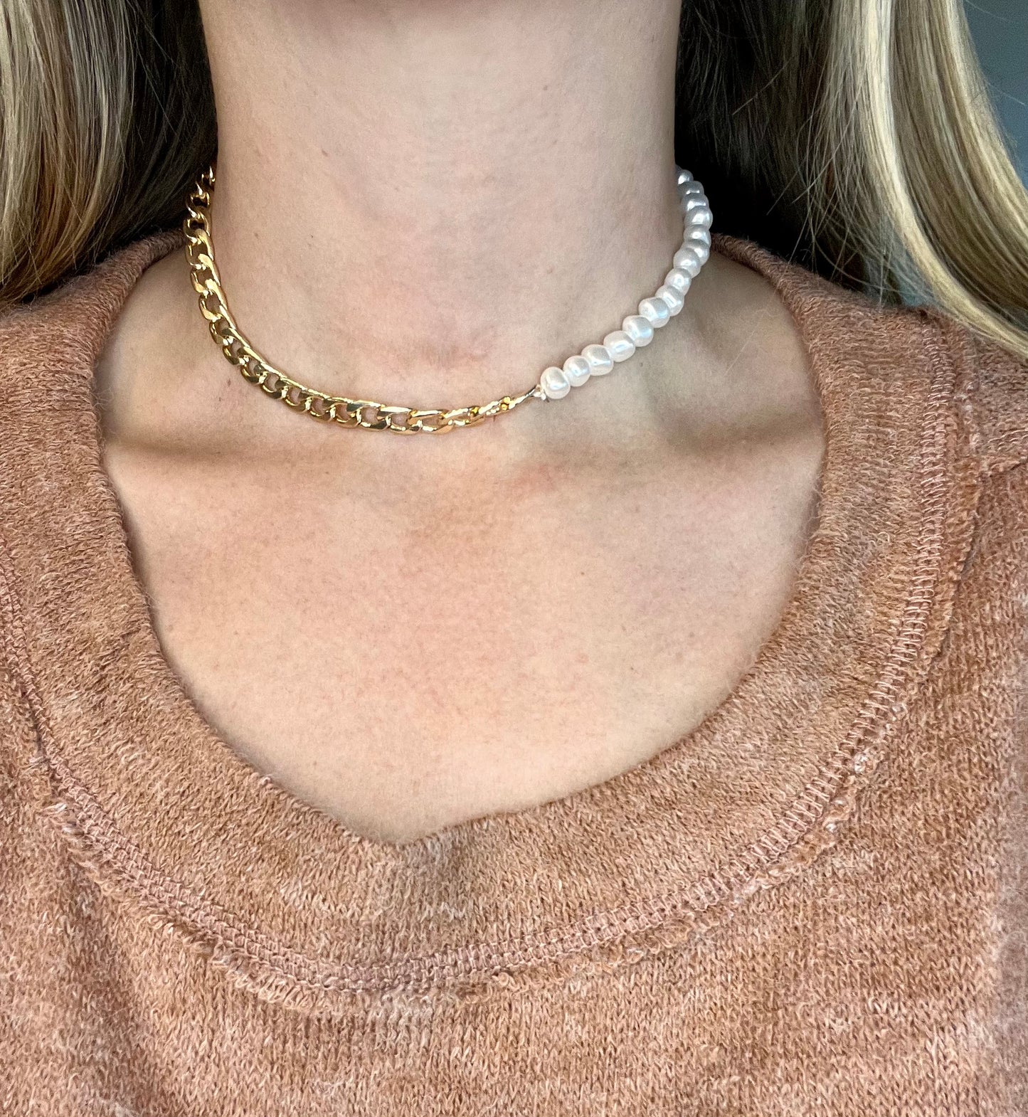 Pearl & Chain Choker